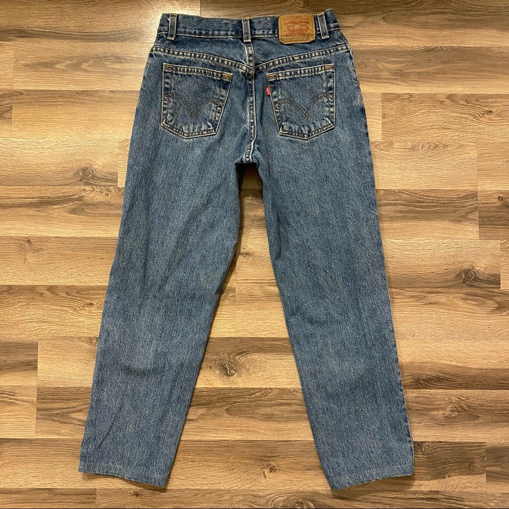 Vintage Levi’s 550 Relaxed Fit Tapered Jeans